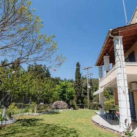 Апартаменты Anna Maria House